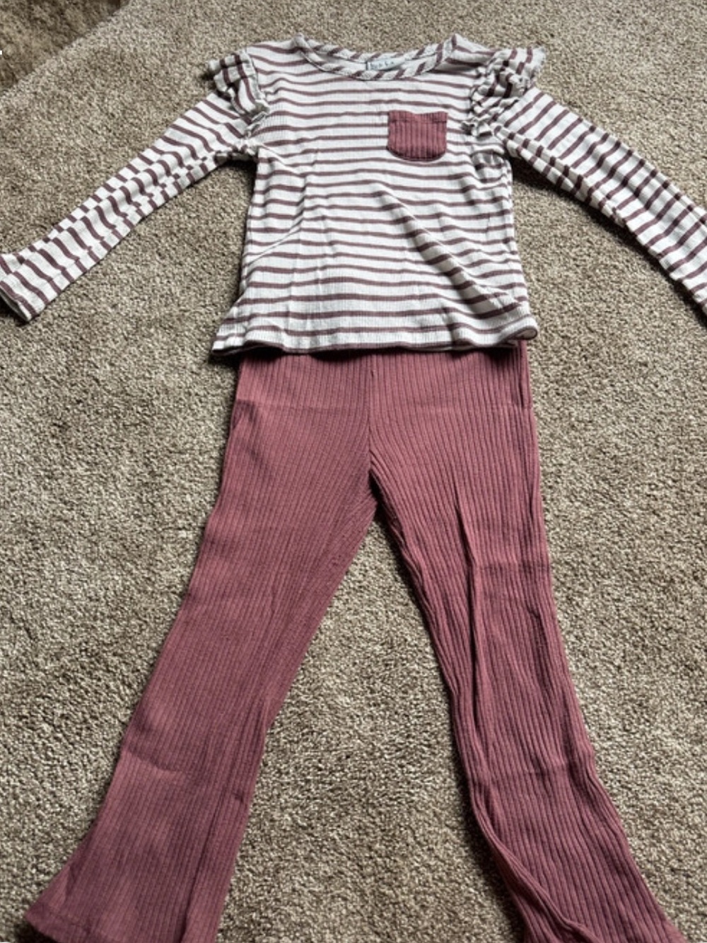 Nicole miller size 6 outfit girls Two-Piece Set - Long Sleeve Top & Pants
